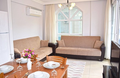 Hisaronu Apartment | Centrally located 3 bed 3 bath apartment with FREE WIFI