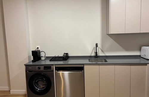 Valladolid City Centre Apartment | Centrally located apartment within walking distance of the Cathedral! Ideal for couples, with parking.