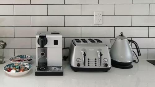 Takapuna Apartment | Centre Takapuna 2 Beds & Garage & Netflix