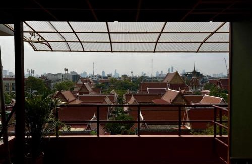 Chana Songkhram House | Cha Na Stay at Merry V