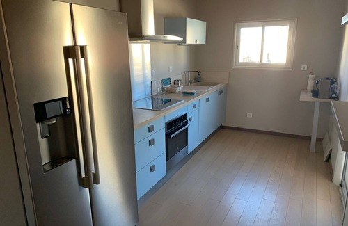 Gruissan Plage Ski Chalet | Chalet GRUISSAN 10 People, 4 Bedrooms (7 beds) : Comfort & sea view