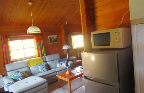 Mauroux House | Chalet 'Le Magalli' with Shared Pool, Private Terrace, and Wi-Fi
