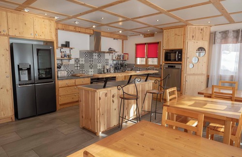 Arvieux Ski Chalet | Chalet sleeps 15
