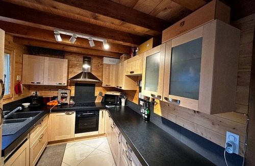 Taninges Ski Chalet | Chalet sleeps 8