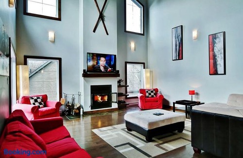 Stoneham Ski Chalet | Chalets Alpins-43 Chemin des Skieurs