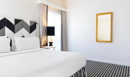 Norma Triangle Hotel | Chamberlain West Hollywood