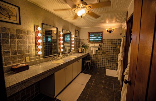Gallon Jug Cabin | Chan Chich Lodge