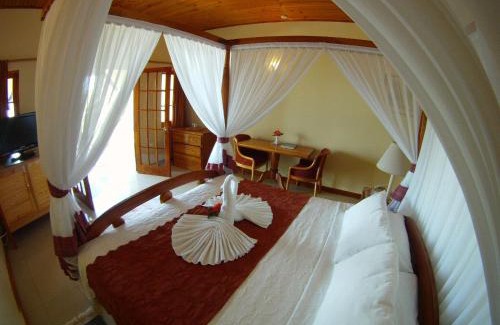 Negril Hotel | Charela Inn
