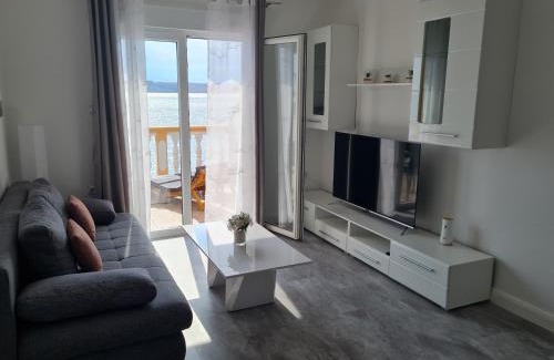 Baric Draga Apartment | Charlene