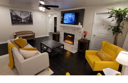 North Charlotte House | Charlotte's cutest vacation home in highly desirable NODA