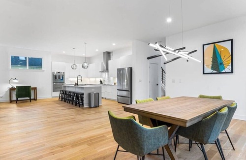 North Charlotte House | Charlotte's Modern Luxe Home - Your Stylish Haven