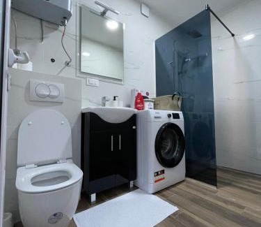 Petrovac Apartment | Charm