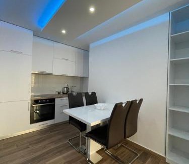 Petrovac Apartment | Charm