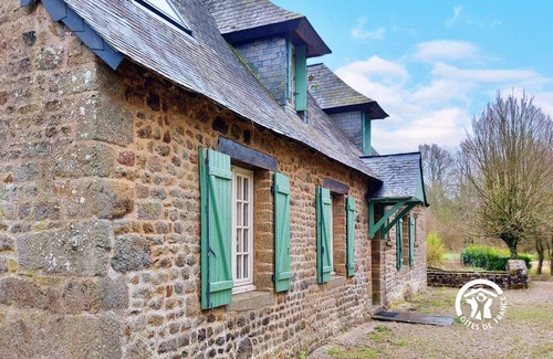 Saint-Mars-sur-la-Futaie Cottage | Charming Rustic Stone House with Private Pond, Terrace, and Fishing near Mont Saint Michel