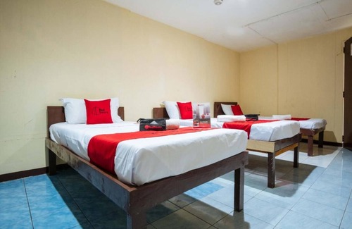 Bacolod House | Charming 1-bedroom home with WiFi, AC in beautiful Bacolod