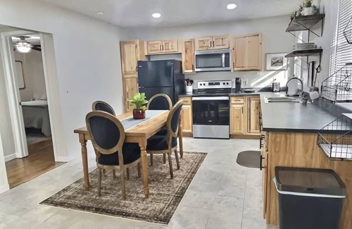 Blackberry Apartment | Charming 2-bedroom apartment with WiFi, AC minutes from Philpott Lake