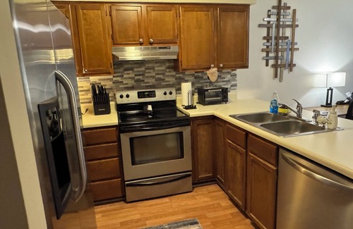 Wilmington Condo | Charming 2-bedroom condo in tranquil Wilmington for 30+ day stays