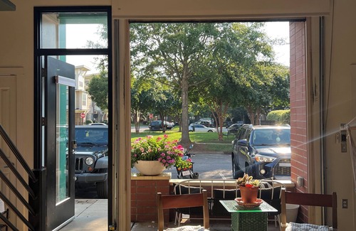 North Charlotte House | Charming 2-bedroom townhome walkable to Noda arts district
