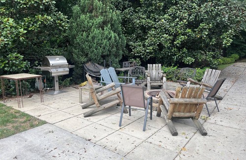 North Charlotte House | Charming 2-bedroom townhome walkable to Noda arts district