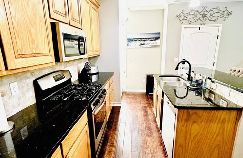 Odessa House | Charming 2-bedroom townhome with an office