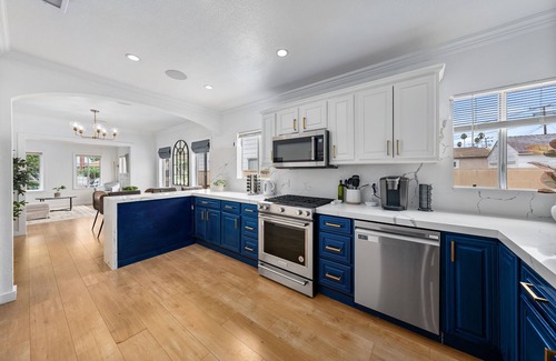 Santa Ana House | Charming 3/2 Home Near Disney & JWA