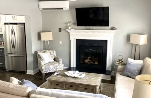Mystic - New London House | Charming 3-bedroom House 1 mile to Downtown Mystic