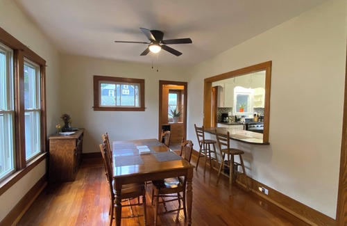 Warren House | Charming 3-Bedroom Vacation Retreat Near Historical Downtown & Nature Escapes