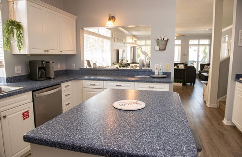 Crystal Beach House | Charming 5BR Beach House in DESTIN - Walk to Beach! Pool! Golf Cart Included!