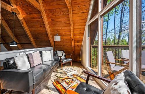 Chalet Village House | Charming A-Frame Cabin w Hot Tub & Mountain Views