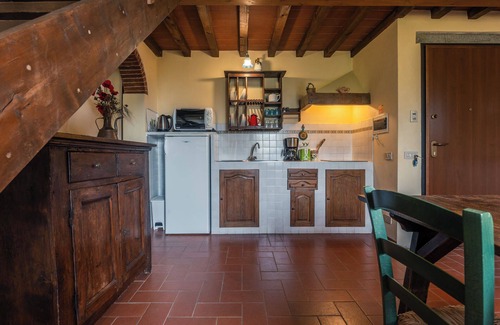 Scandicci Other | Charming apartment in farmhouse, minutes to Florence, nice views, quiet, pool.