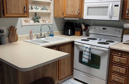 Hutchinson Island South Cottage | Charming Beach Cottage in Windmill Village located on Hutchinson Island.