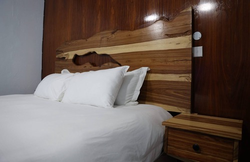 Mutare Bed & Breakfast | Charming bed & breakfast with WiFi and AC in soothing Vumba Room #1