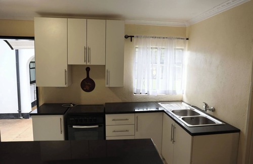 Mutare Bed & Breakfast | Charming bed & breakfast with WiFi and AC in soothing Vumba Room #1