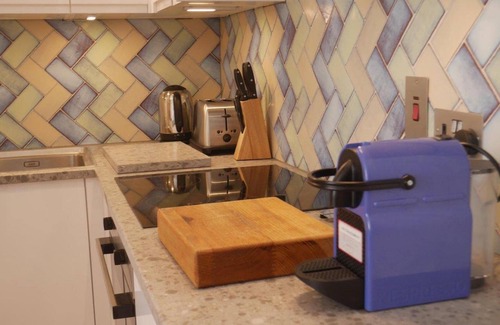 Redcliffe Apartment | Charming Chelsea 2 Bed Pied a Terre - Beautiful Private Roof Terrace