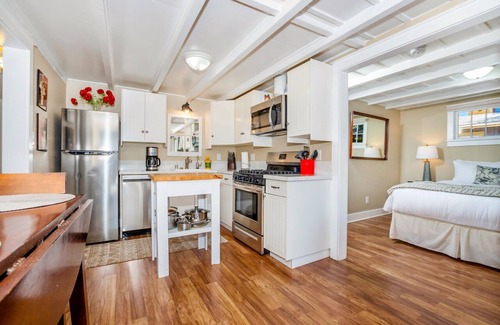 San Diego Cottage | Charming cottage in North Park