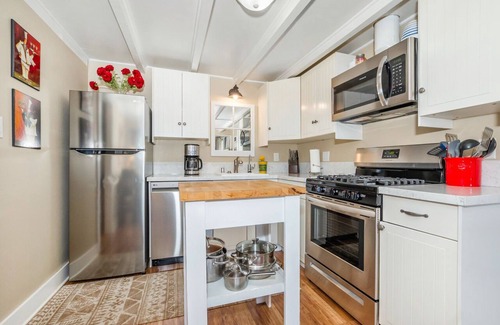 San Diego Cottage | Charming cottage in North Park