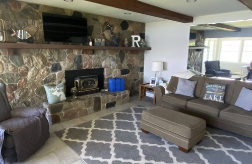 Indian River Cottage | Charming Cottage with Gorgeous Lakeview