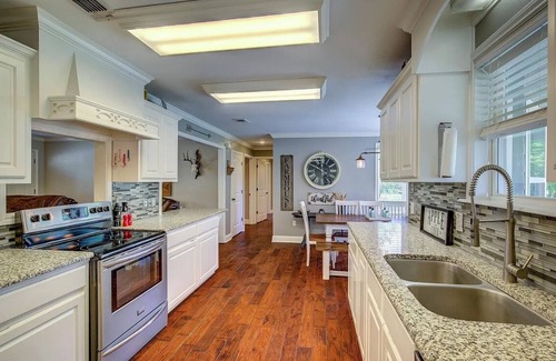 Sulphur Springs House | Charming Country Getaway in Reilly Springs