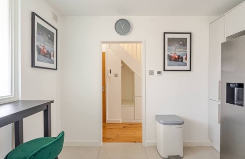 Bryanston and Dorset Square Apartment | Charming Designer 3 Bed Apartment 2 By Landmark Hotel