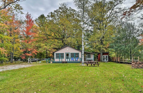 Gladwin Cottage | Charming Gladwin Family Cottage - Indian Lake