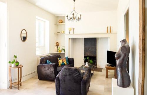 Coubjours House | Charming House in Coubjours with Pool