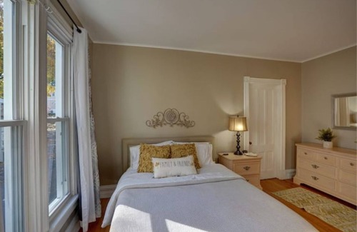 Glens Falls House | Charming large Victorian apartment on quiet street