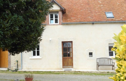 Bures Cottage | Charming longere gite, fully equipped, 2 en suite bedrooms + heated pool WiFi