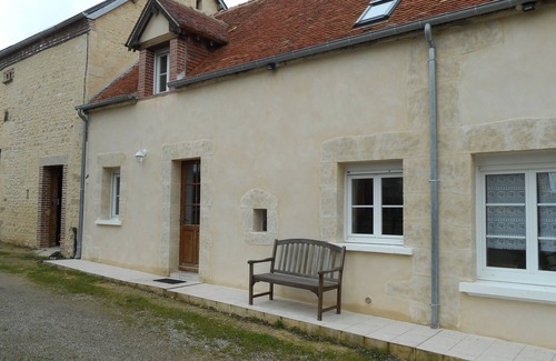 Bures Cottage | Charming longere gite, fully equipped, 2 en suite bedrooms + heated pool WiFi