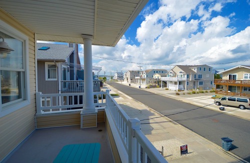 Avalon House | Charming, Newer 4 Bedroom House in Desirable Avalon, NJ