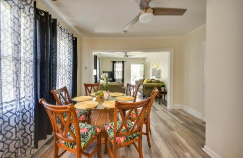 Newport News House | Charming Newport News Cottage Less Than 1 Mi to Ocean!
