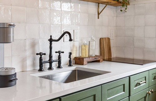 NoDa Cottage | Charming NoDa Cottage - Walk to Everything!