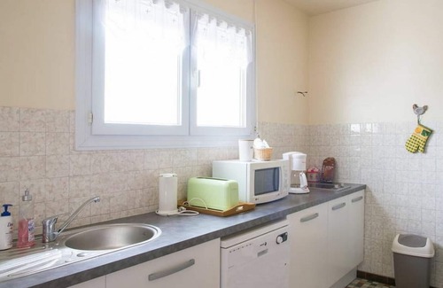 Chateau-d'Olonne Cottage | Charming Renovated 70s House with Large Private Garden, WiFi, and Terrace Near Les Sables-d'Olonne