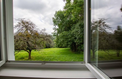 Saint-Mesmin Cottage | Charming Renovated Cottage in the Heart of Périgord with Garden, Terrace, BBQ, and Nature Trails