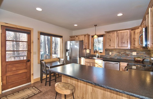 Pocono Pines Cabin | Charming Rustic Cabin, All Newly Renovated, with seasonal Lake View